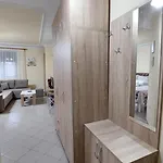 La Casa Di Pina Lägenhet Tirana